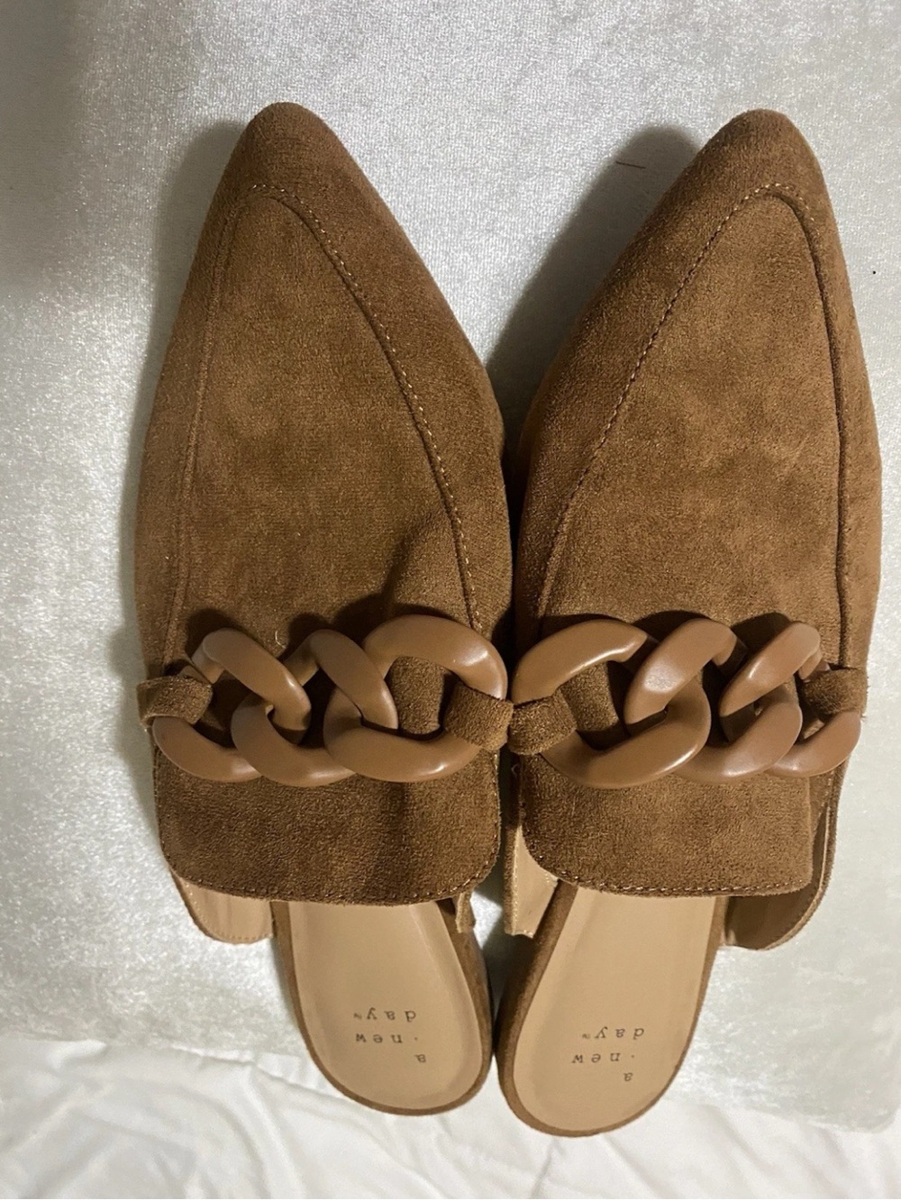 Universal Thread Brown Suede Pointed-Toe Chain-Trim Mules